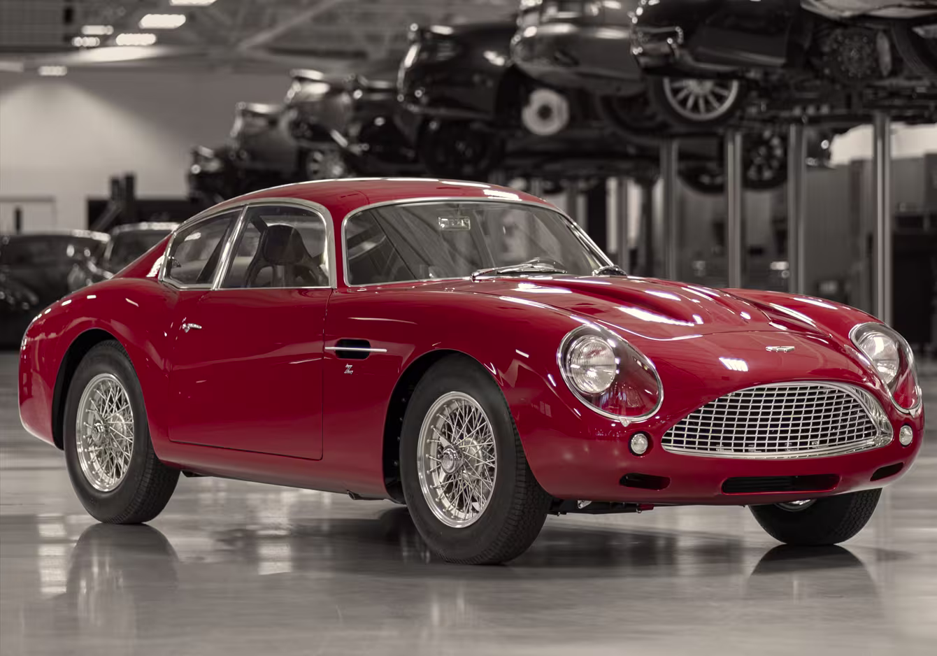 Aston Martin DB4 GT Zagato Continuation em detalhe frontal