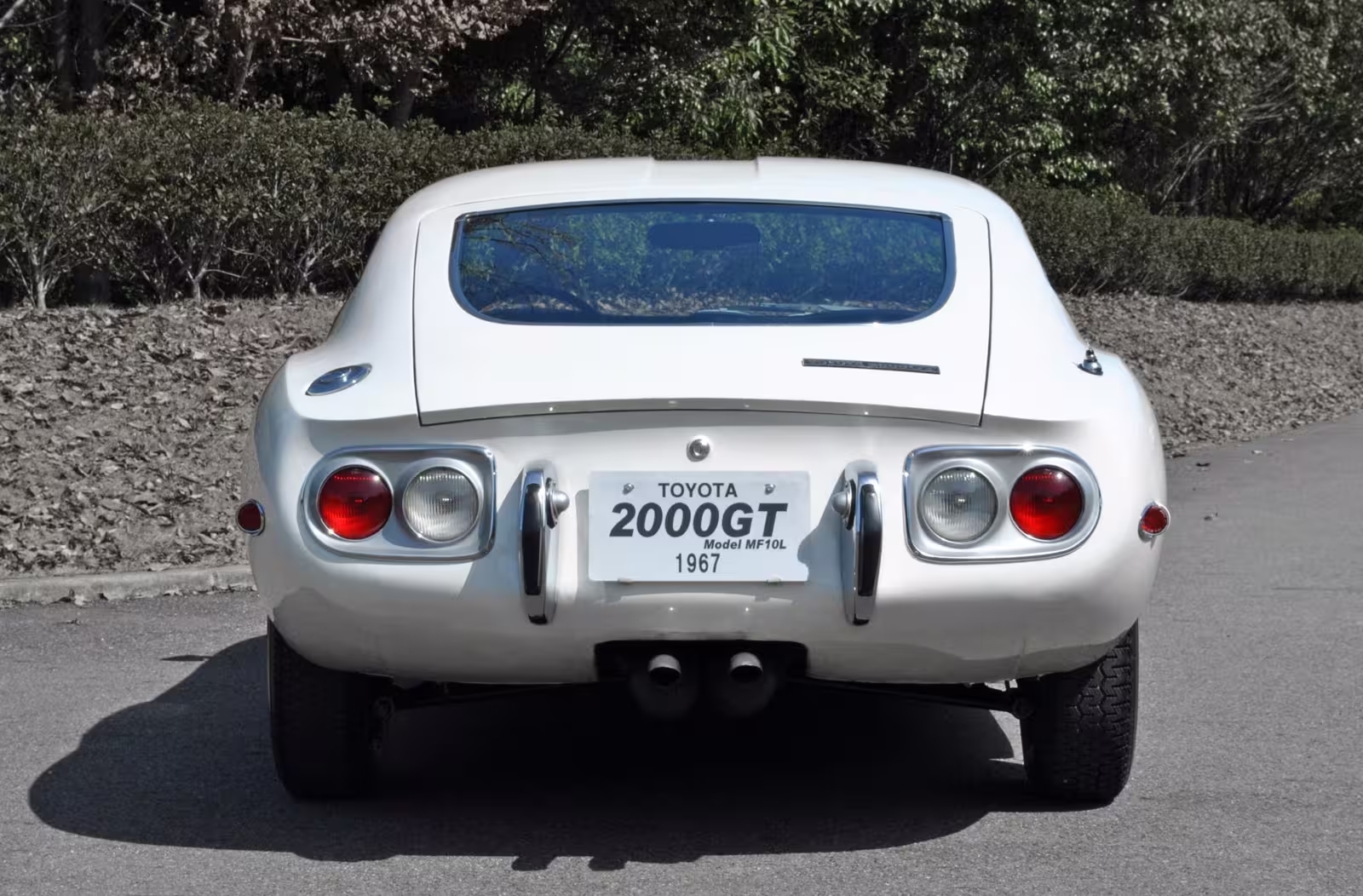 Toyota 2000GT em imagem oficial adicional 7