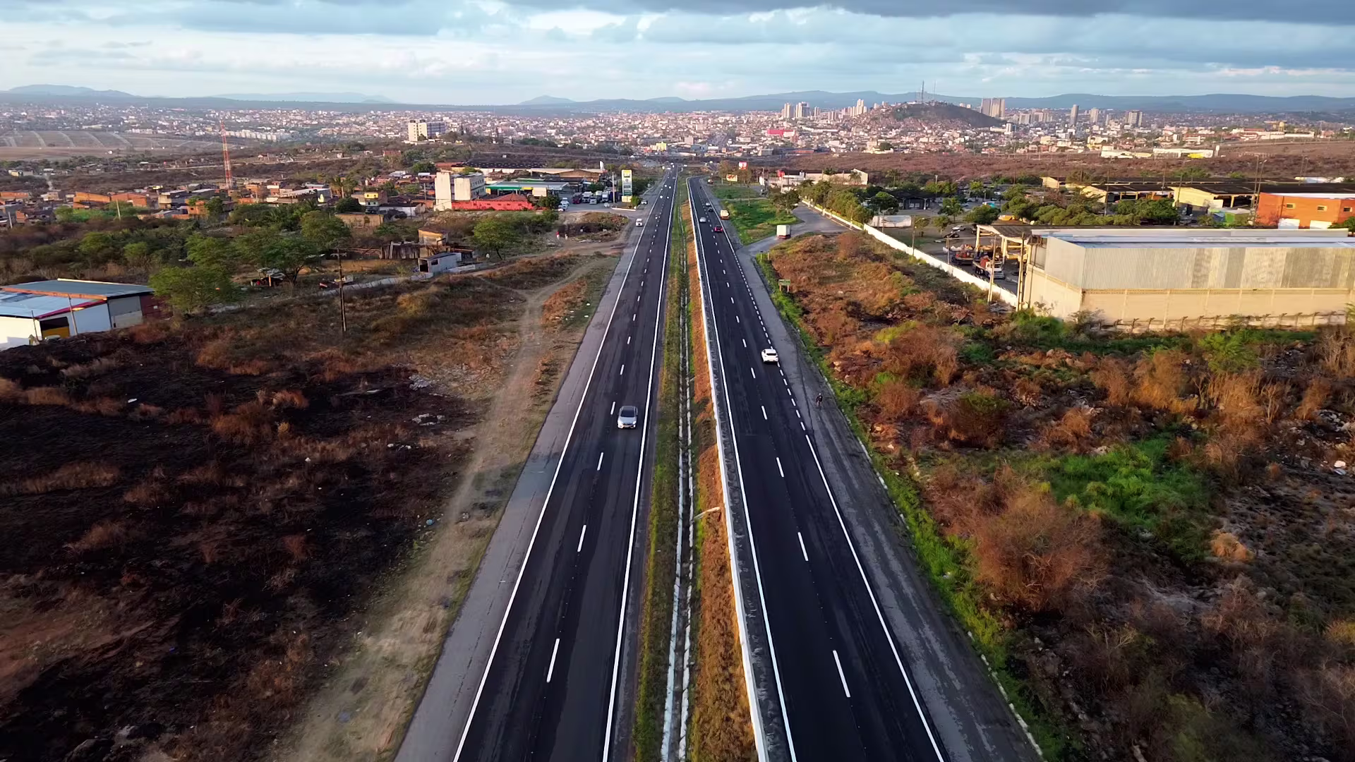 Trecho duplicado da BR-104 em Pernambuco após entrega oficial no Agreste
