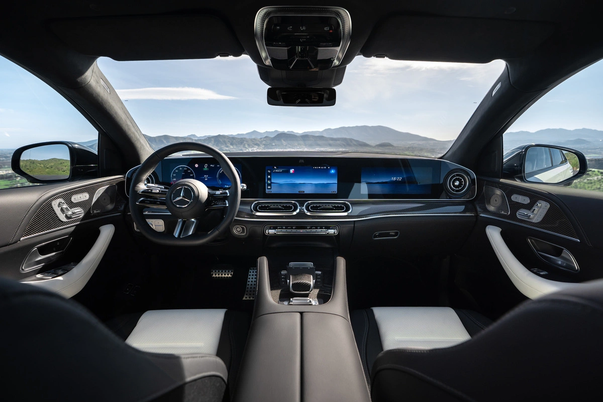 Interior do Mercedes-Benz GLE Coupé