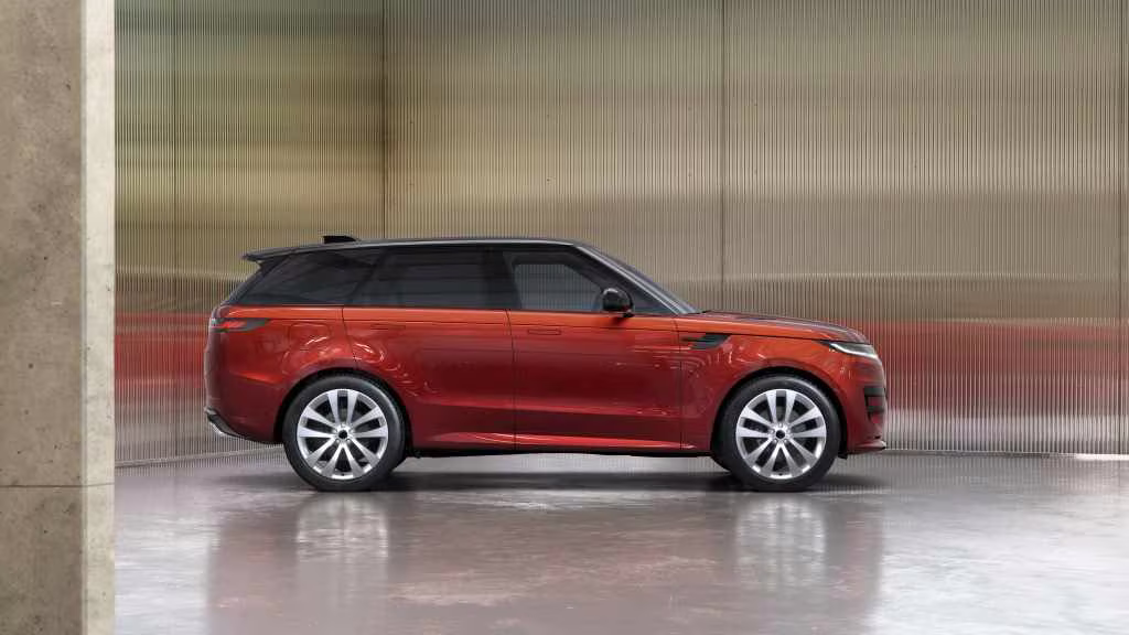 Range Rover Sport Twenty Edition em imagem oficial 4