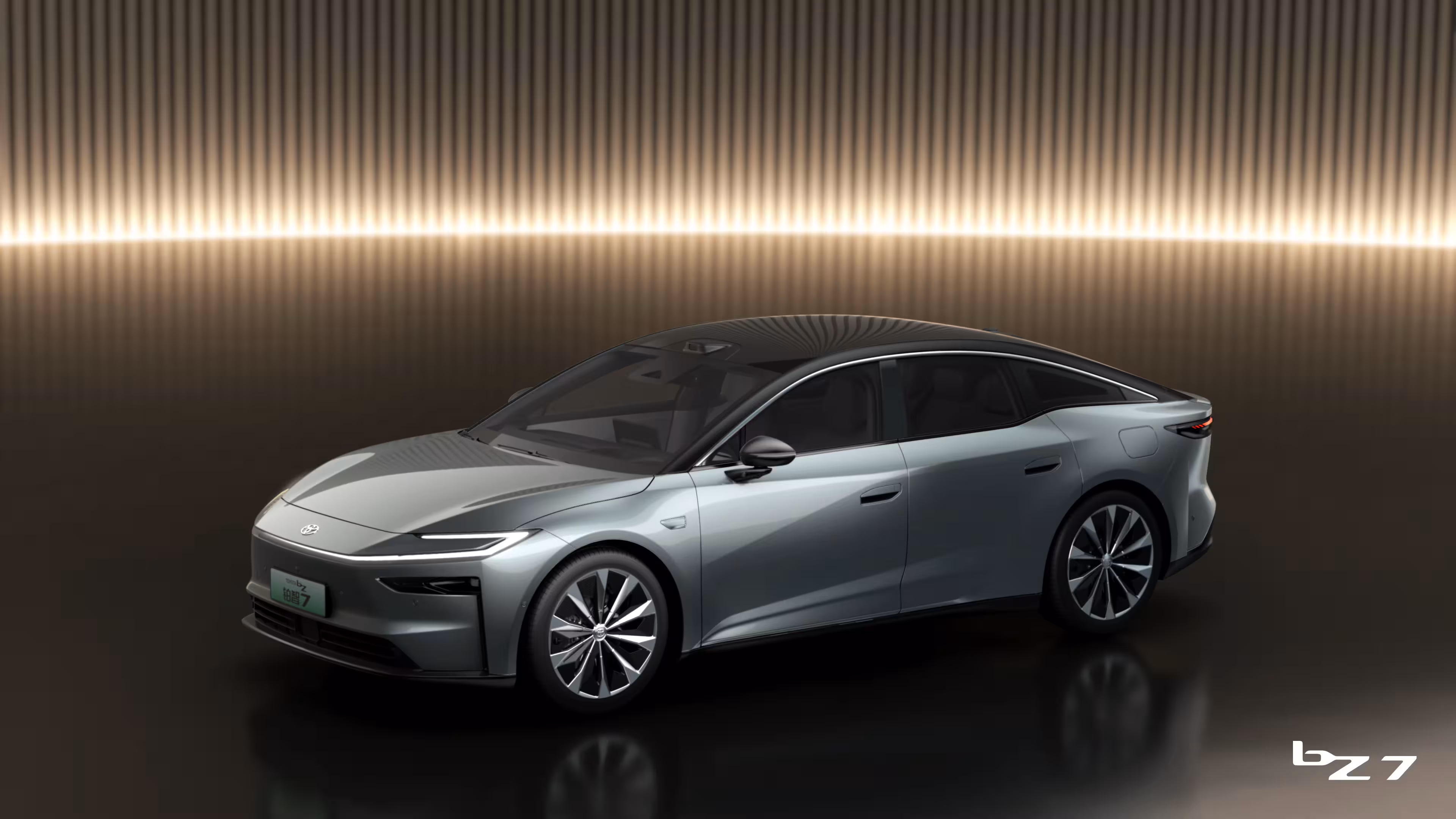 Toyota bZ7 estreia na China com preço agressivo e até 708 km de autonomia