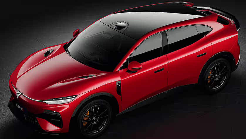 SUV esportivo elétrico Voyah Passion S na cor cinza visto de frente em ângulo superior
