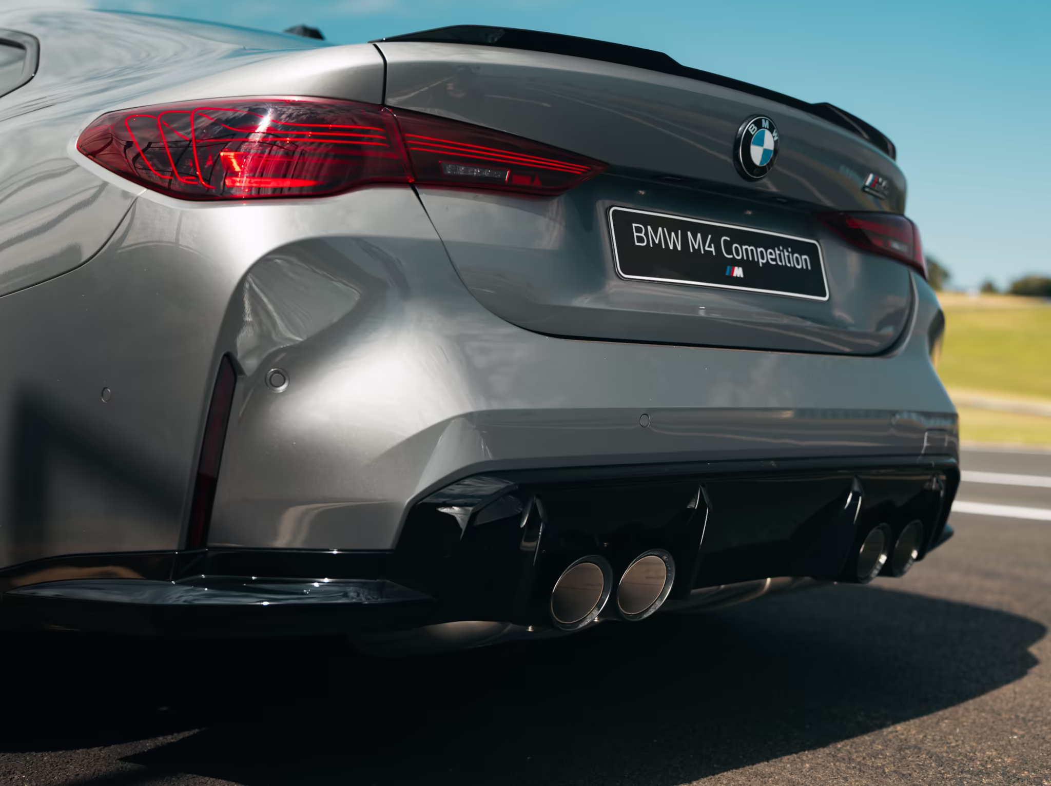 Traseira do BMW M4 Competition 2026