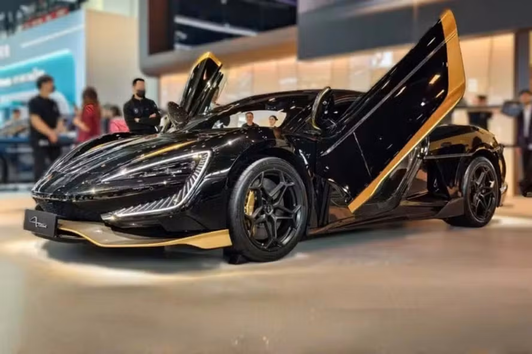 BYD Yangwang U9 Xtreme na pista