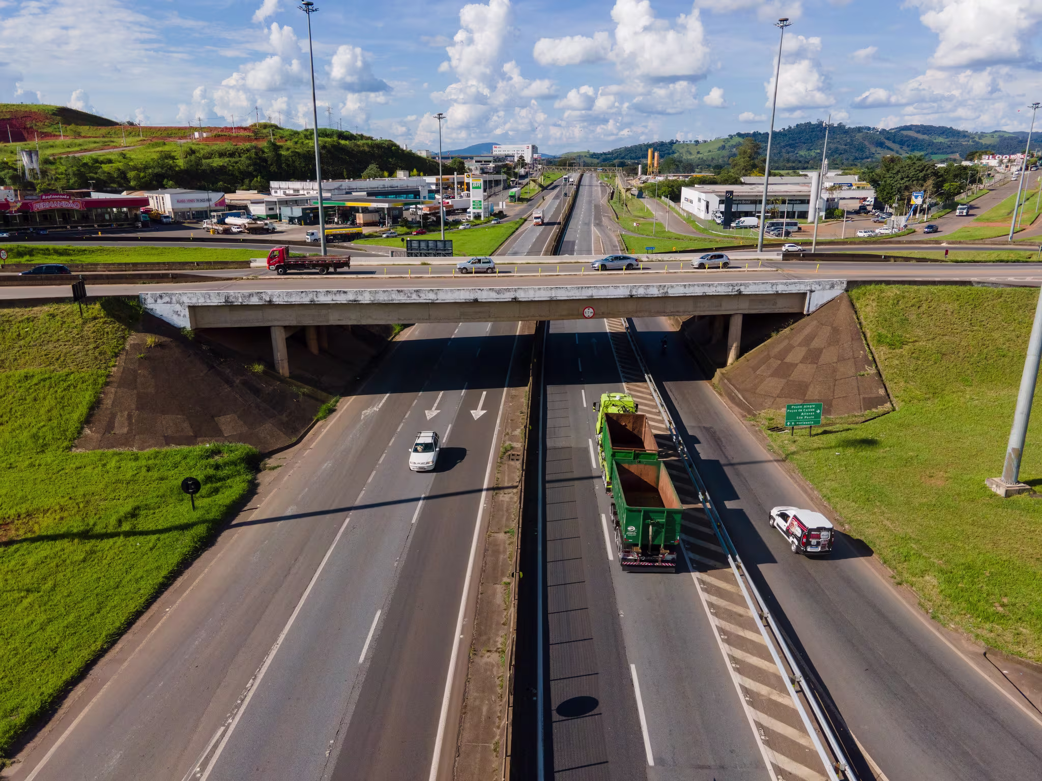 Trecho da Rodovia Fernão Dias na BR-381 entre Minas Gerais e São Paulo