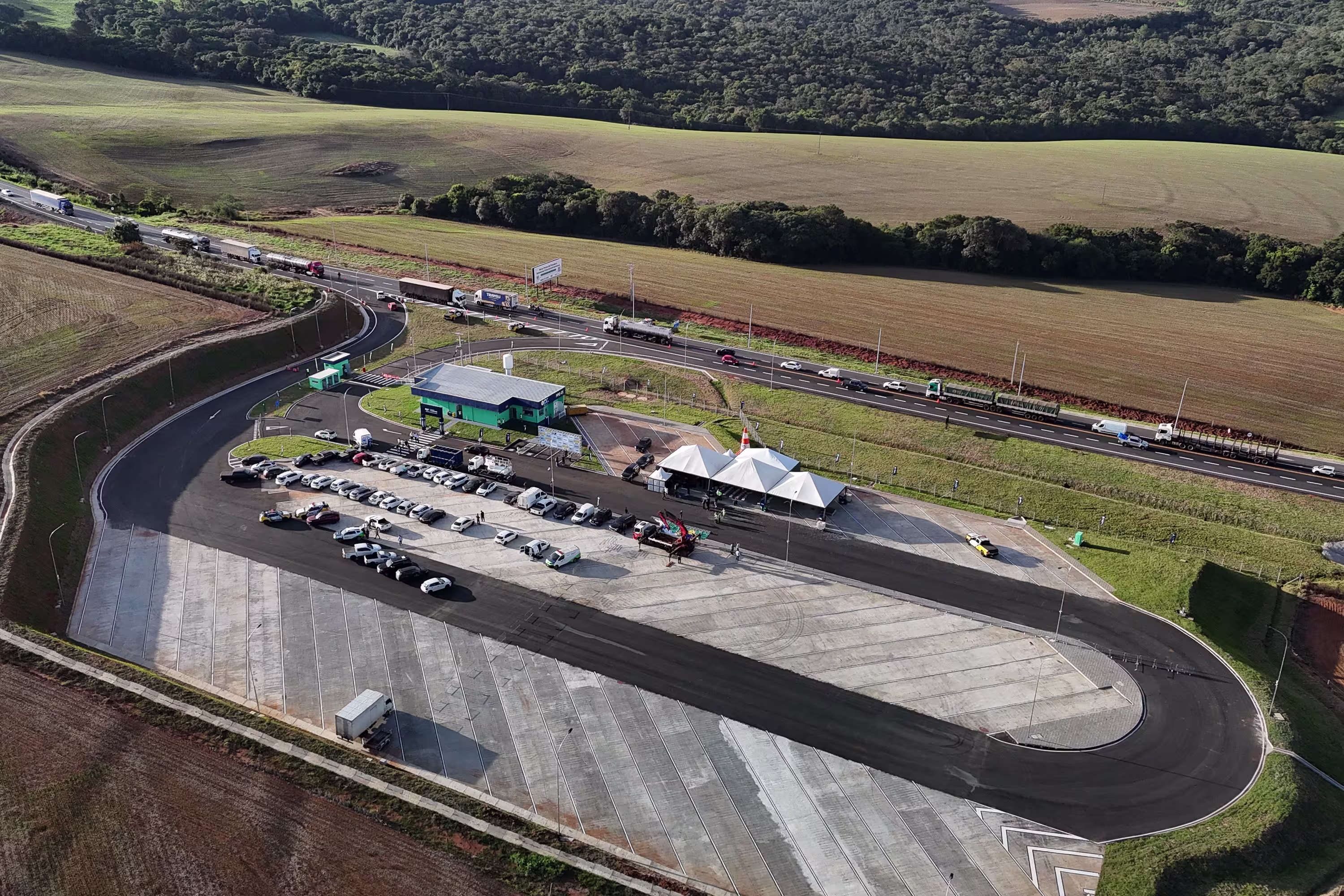 Ponto de Parada e Descanso inaugurado em Arapoti no Paraná para caminhoneiros