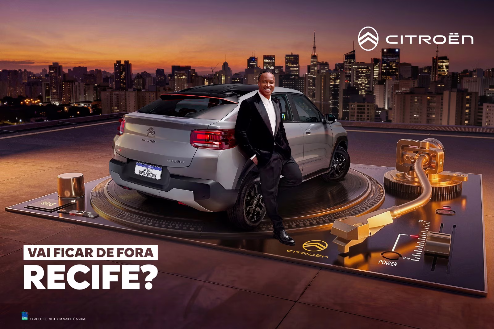 Citroën Basalt Dark Edition em arte oficial da presença da marca no Bem Black Recife