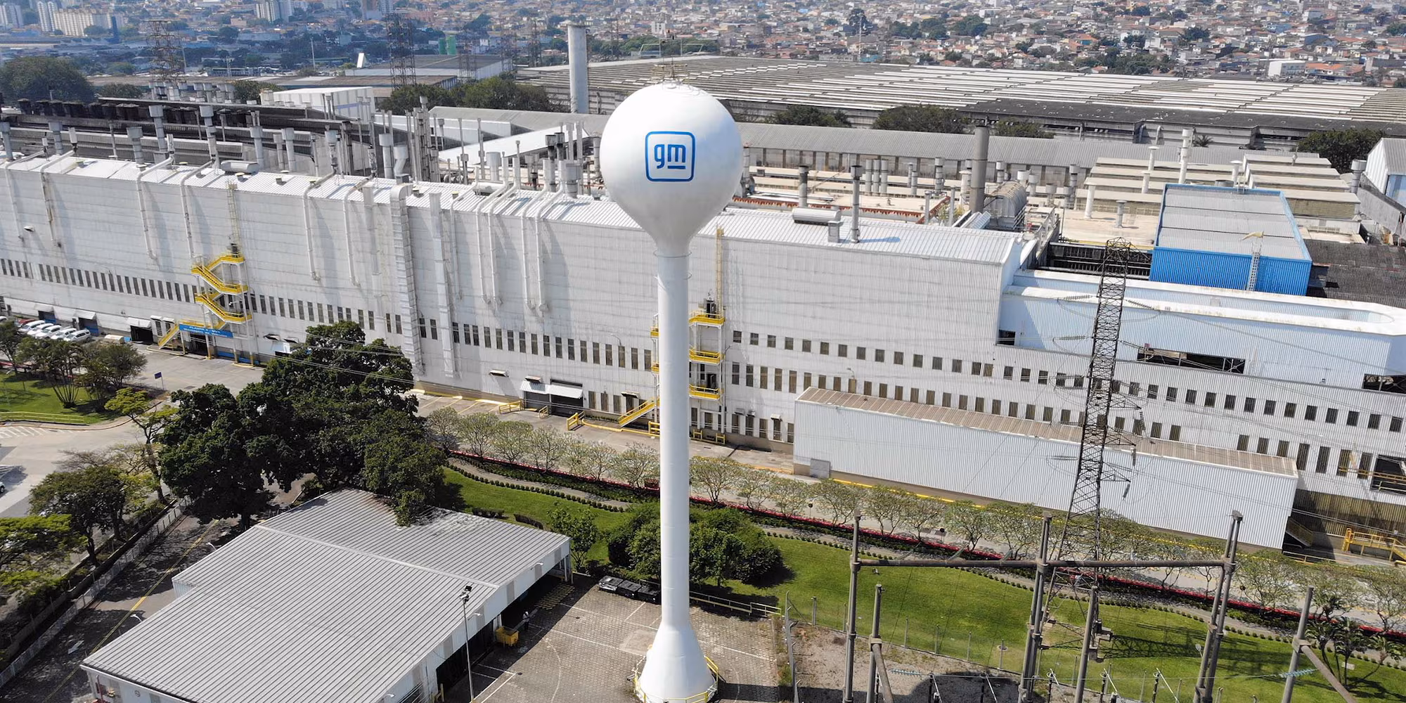 Imagem institucional de fábrica da Chevrolet no Brasil