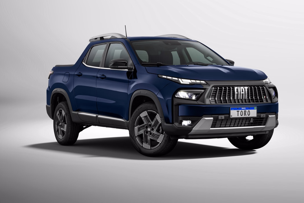 Fiat Toro 2027 azul em três quartos dianteiro