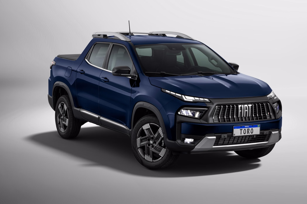 Fiat Toro 2027 azul em imagem de estúdio