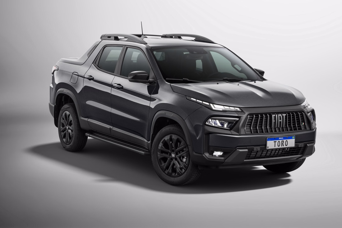 Fiat Toro 2027 em imagem externa de estúdio