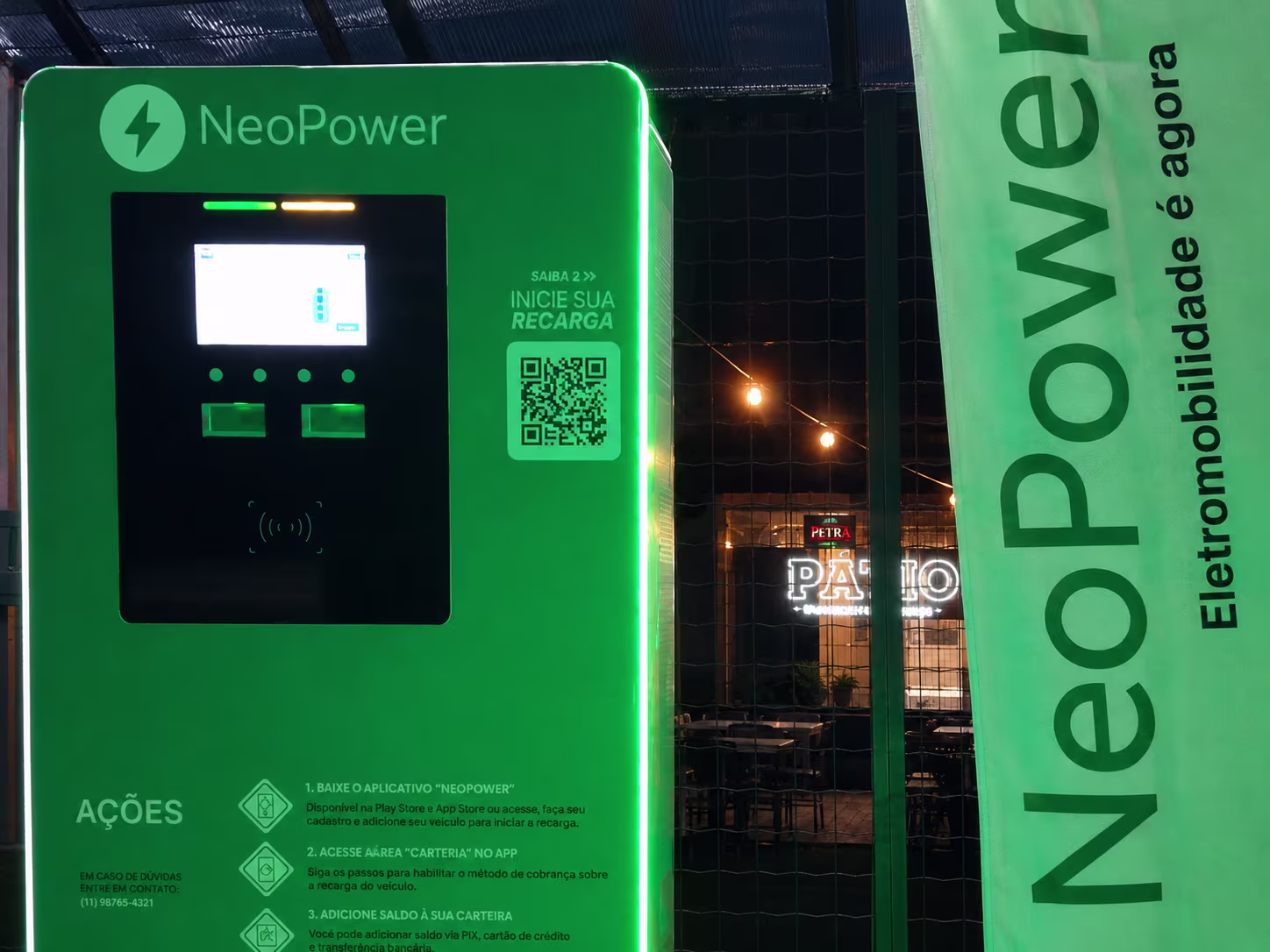 Estação de recarga para carros elétricos da NeoPower no Studio 5, em Manaus