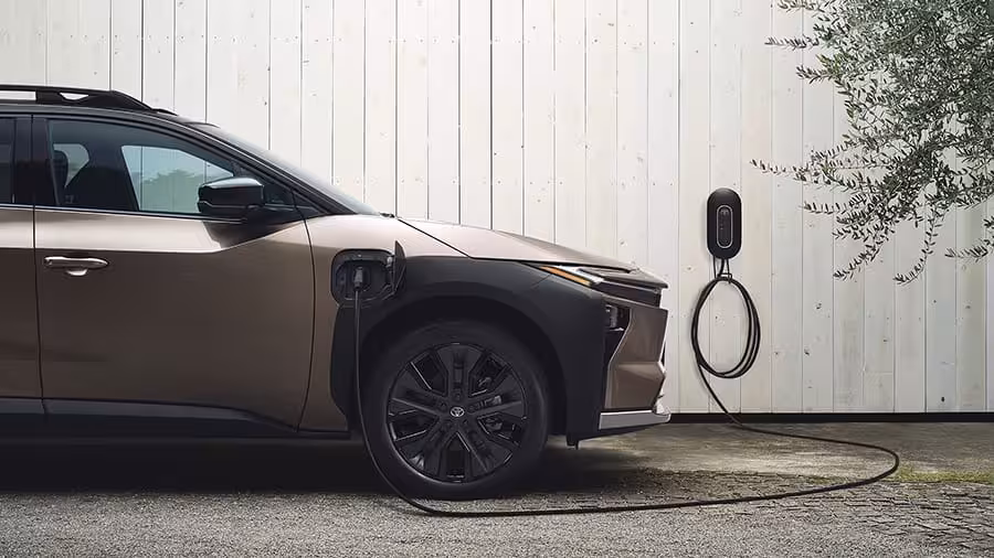 Toyota elétrico em imagem de divulgação oficial