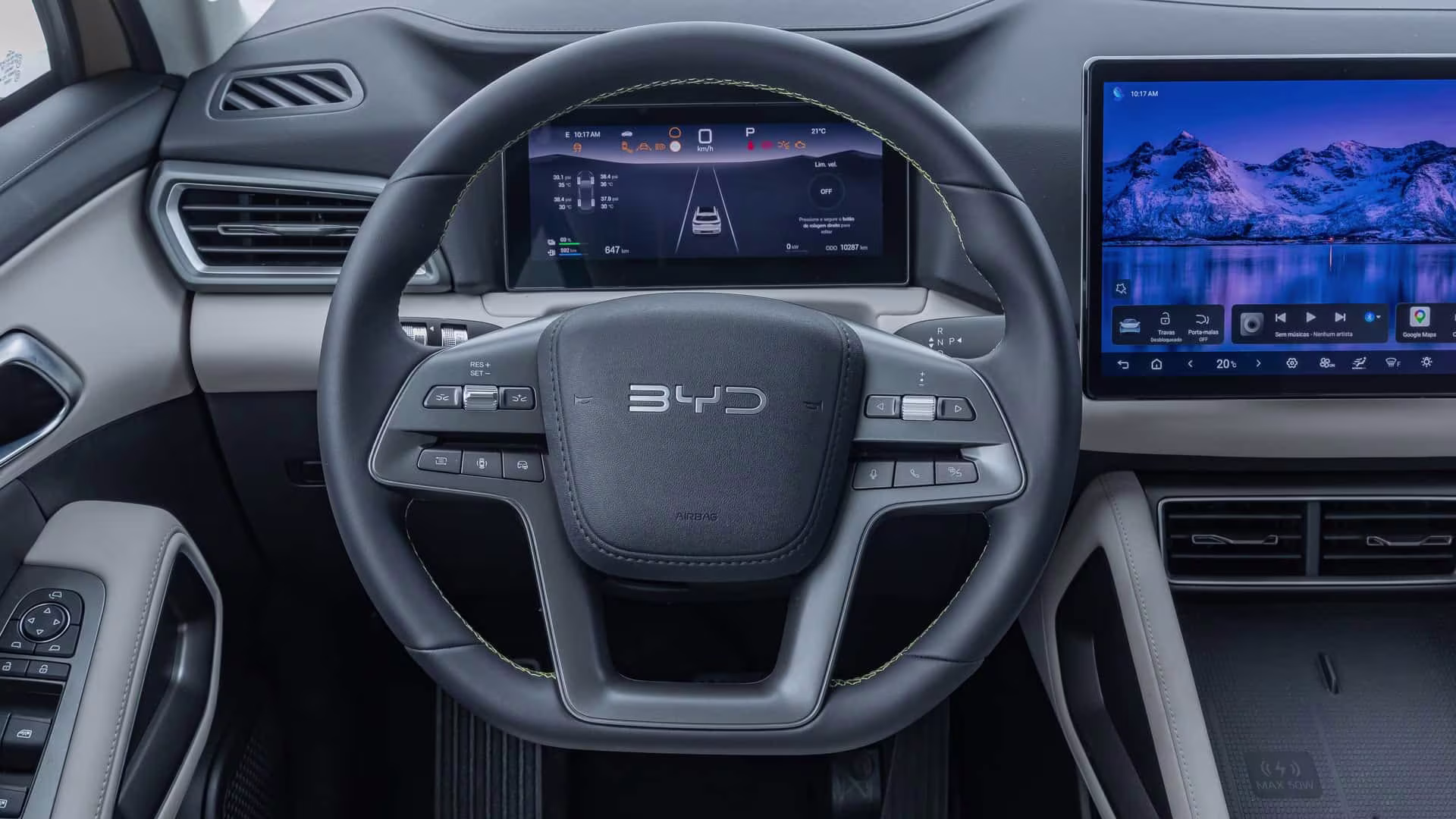 Volante do BYD Atto 2 DM-i Flex em detalhe