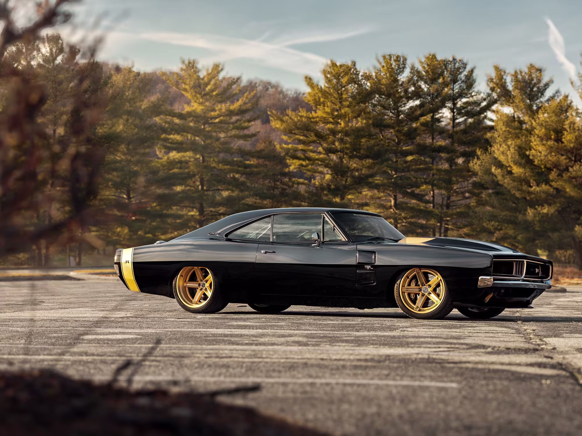 Dodge Charger 1969 TUSK visto de lado em estudio